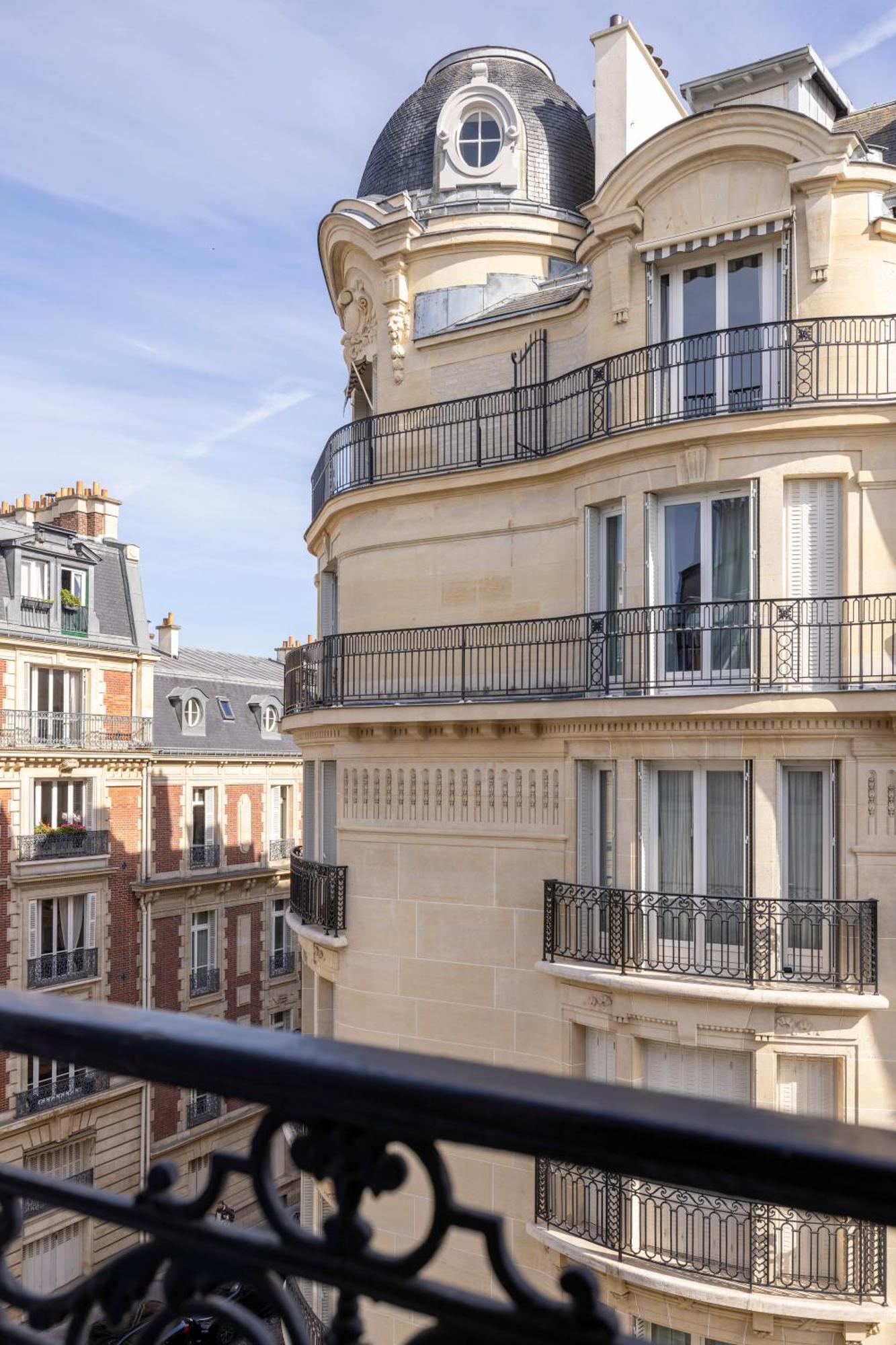 Hotel Elysées Bassano Párizs Kültér fotó